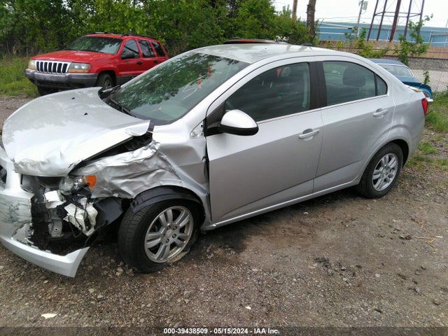Chevrolet Sonic Lt Auto 2014 1G1JC5SG3E4221636 Image 2