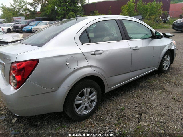 Chevrolet Sonic Lt Auto 2014 1G1JC5SG3E4221636 Image 4
