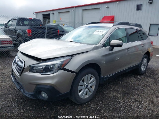 Subaru Outback 2.5i Premium 2018 4S4BSAFC1J3223234 Image 2