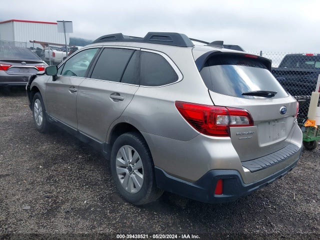 Subaru Outback 2.5i Premium 2018 4S4BSAFC1J3223234 Image 3