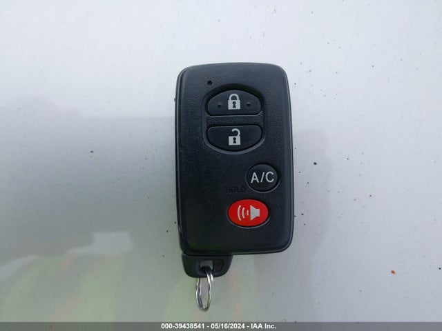 Toyota Prius Three 2014 JTDKN3DU1E1785865 Image 11