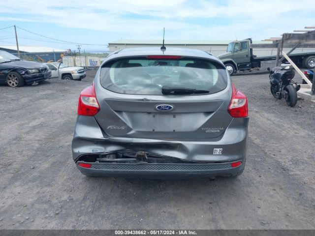 1FADP3N22EL447000 Ford Focus Titanium