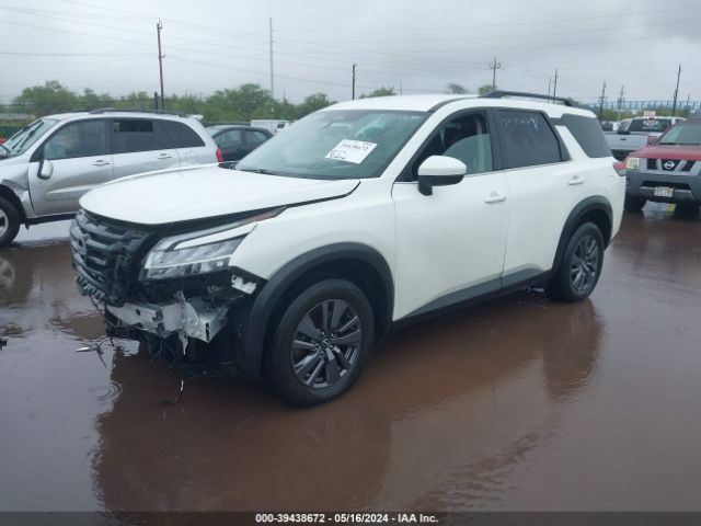 5N1DR3BA8NC237965 Nissan Pathfinder Sv 2wd