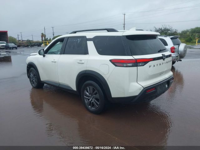 5N1DR3BA8NC237965 Nissan Pathfinder Sv 2wd
