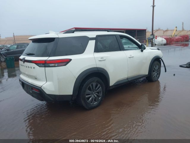5N1DR3BA8NC237965 Nissan Pathfinder Sv 2wd