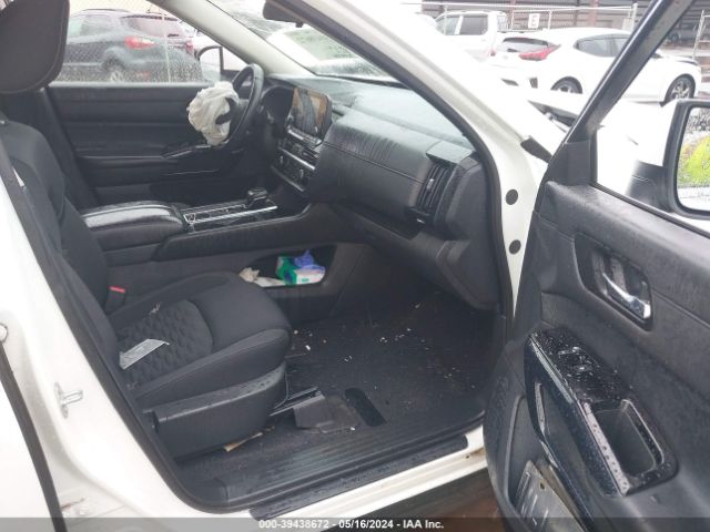 5N1DR3BA8NC237965 Nissan Pathfinder Sv 2wd