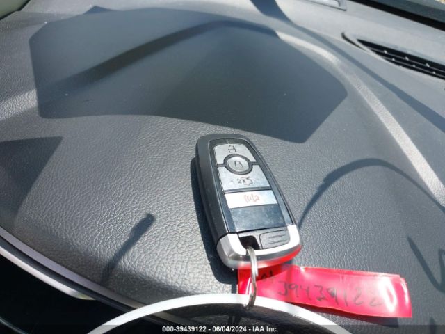 3FA6P0LU1KR207364 Ford Fusion Hybrid Se