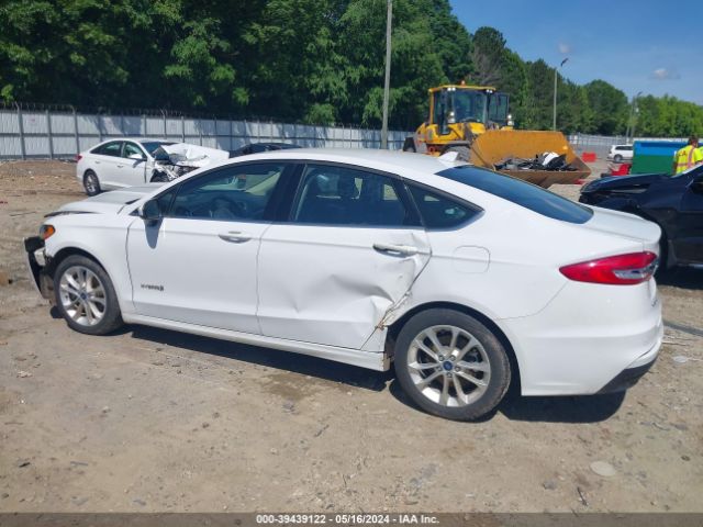 3FA6P0LU1KR207364 Ford Fusion Hybrid Se