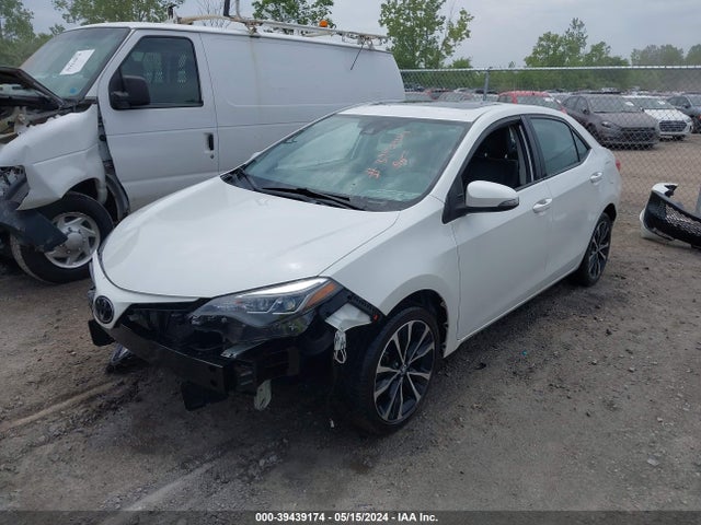 Toyota Corolla Xse 2018 5YFBURHE4JP828867 Image 2