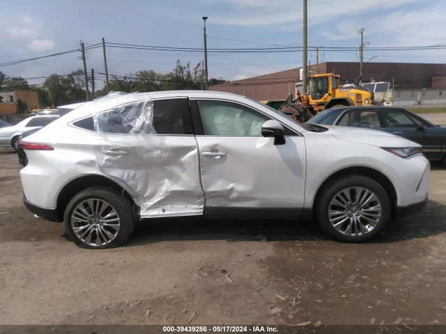 Toyota Venza Xle 2023 JTEAAAAH0PJ122269 Image 13