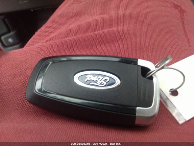 1FMCU9H98NUC04761 Ford ESCAPE SEL