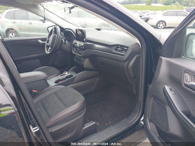 1FMCU9H98NUC04761 Ford ESCAPE SEL