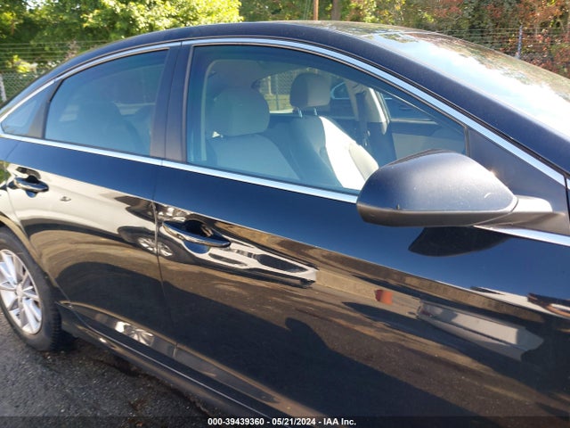 Hyundai SONATA SE 2018 5NPE24AF8JH698906 Image 14