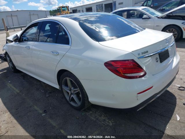 WDDZF4KB4HA150149 Mercedes-Benz E 300 4matic