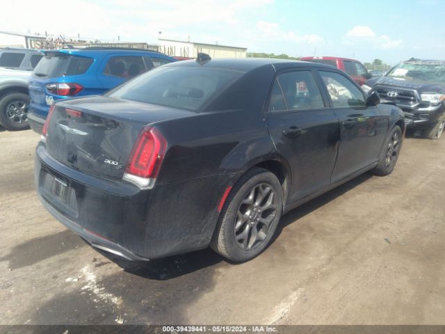 2C3CCAGG4GH217039 Chrysler 300 300s
