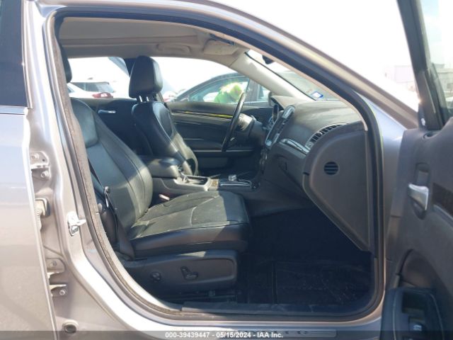 2C3CCAEG8JH207964 Chrysler 300 Limited