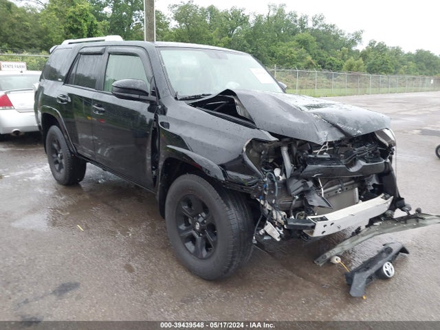 Toyota 4RUNNER SR5 2016 JTEZU5JR5G5124067 Image 1