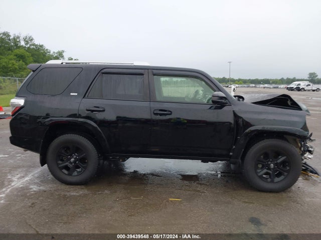 Toyota 4RUNNER SR5 2016 JTEZU5JR5G5124067 Image 13