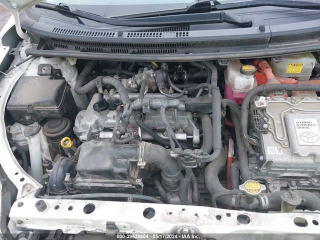 Toyota Prius C Two 2015 JTDKDTB38F1088787 Image 10