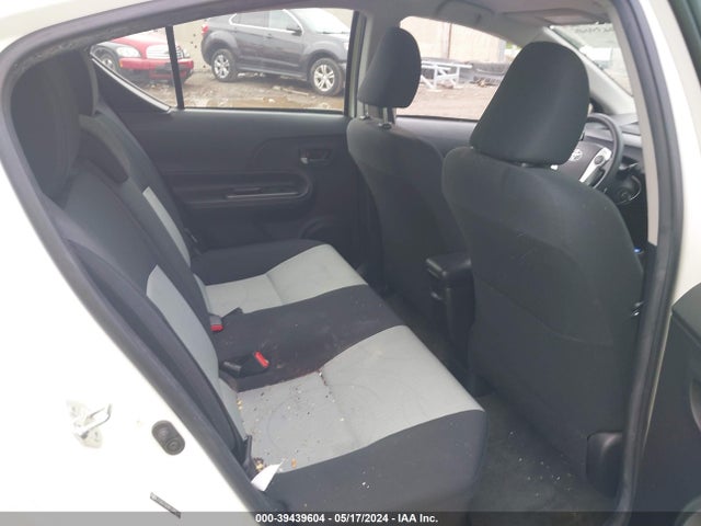 Toyota Prius C Two 2015 JTDKDTB38F1088787 Image 8
