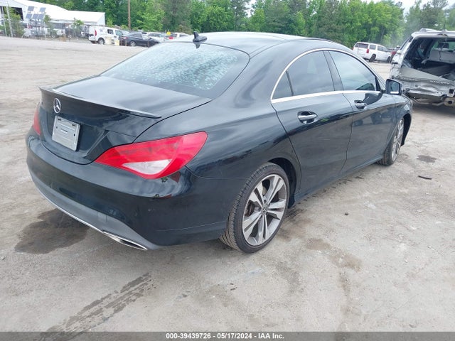 WDDSJ4EB8JN579496 Mercedes-Benz CLA 250
