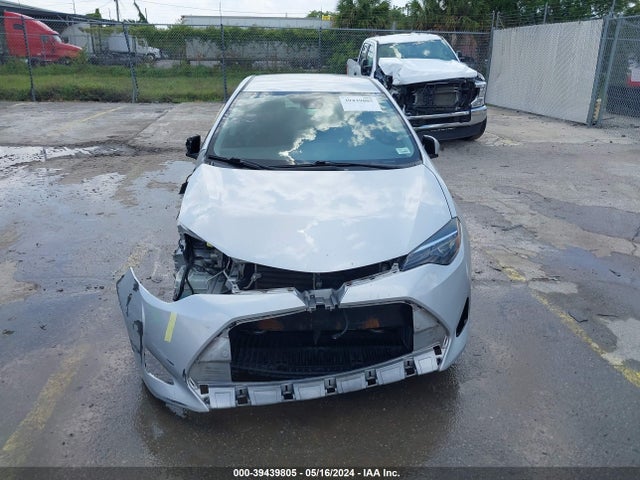 Toyota COROLLA LE 2018 5YFBURHE7JP799574 Image 12