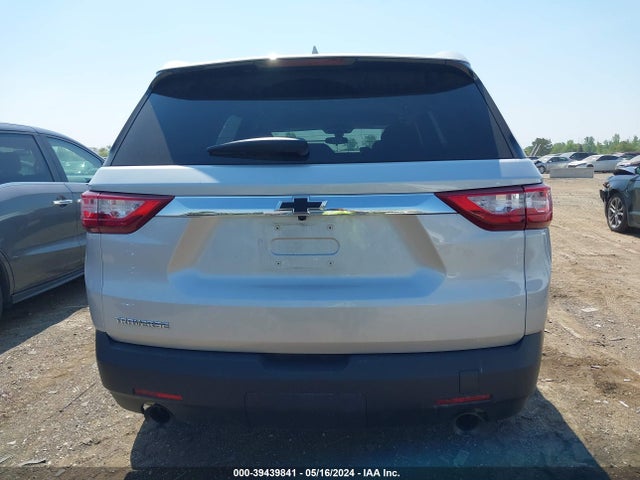 Chevrolet Traverse Ls 2019 1GNERFKWXKJ262998 Image 16