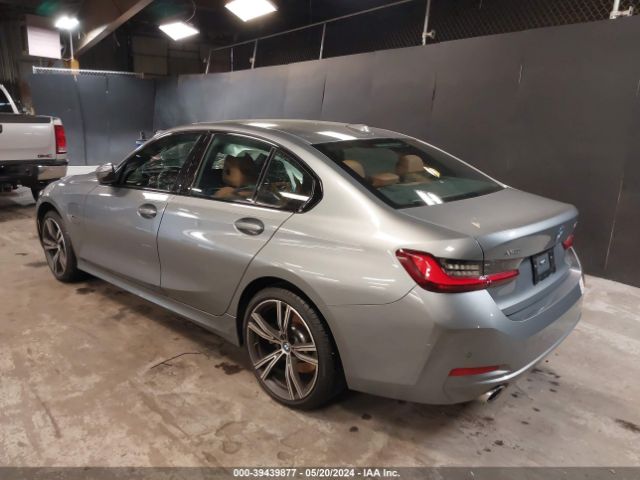 2023 BMW 3 SERIES 3MW39FS05P8D01427 Photo 2
