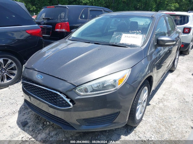 Ford FOCUS SE 2015 1FADP3F22FL381807 Image 2