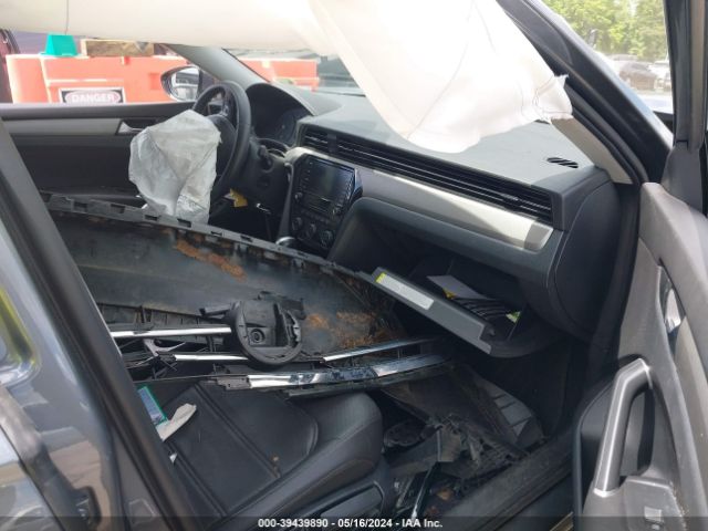 1VWSA7A36MC001811 Volkswagen Passat 2.0t Se