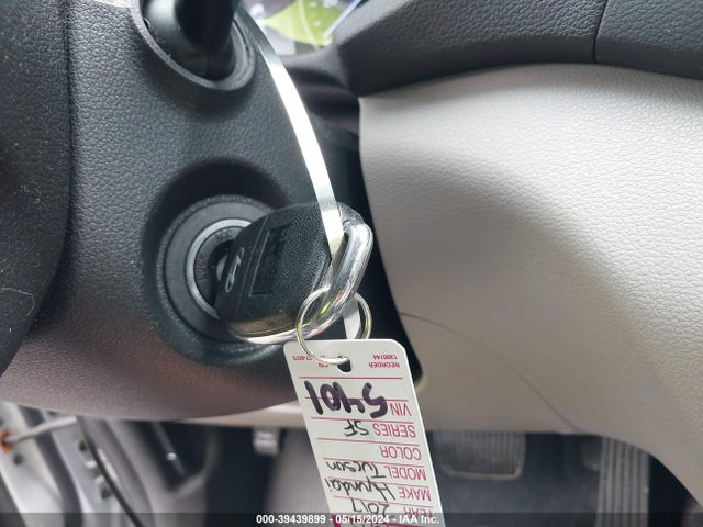 Hyundai TUCSON SE 2017 KM8J3CA40HU273048 Image 11