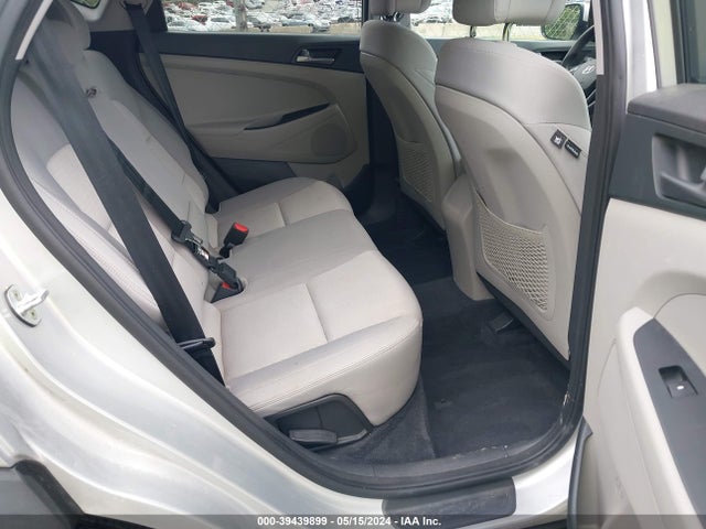 Hyundai TUCSON SE 2017 KM8J3CA40HU273048 Image 8