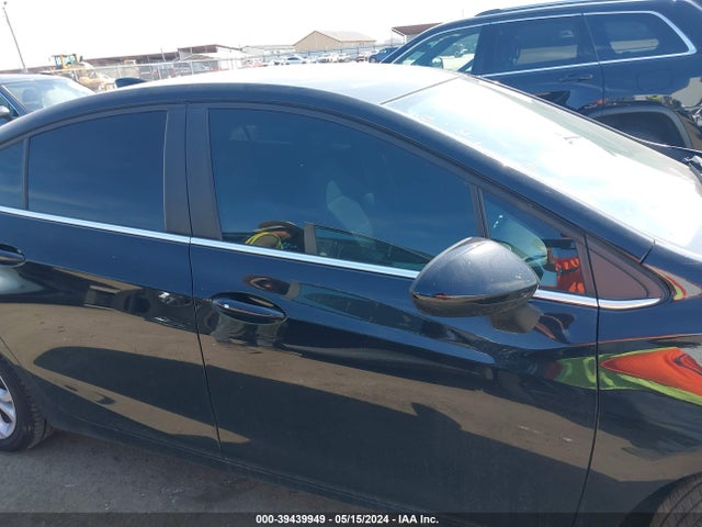 Chevrolet CRUZE LT 2019 1G1BE5SM9K7110488 Image 14