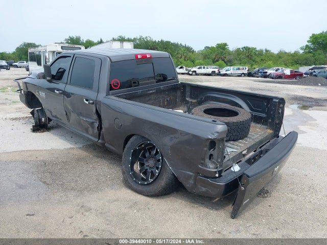 3C6UR5DL1FG562641 RAM 2500 Slt