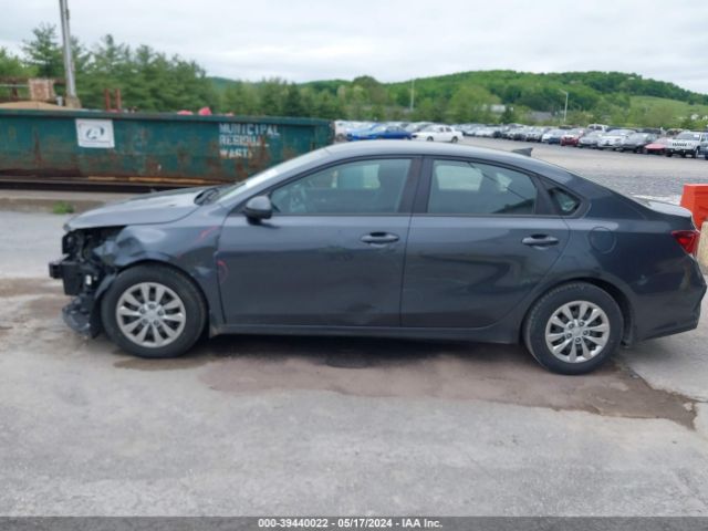 3KPF24AD7KE079805 KIA FORTE FE