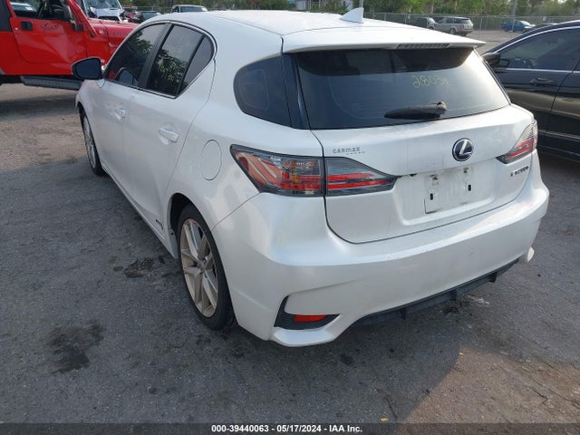 JTHKD5BH8F2247338 Lexus CT 200H