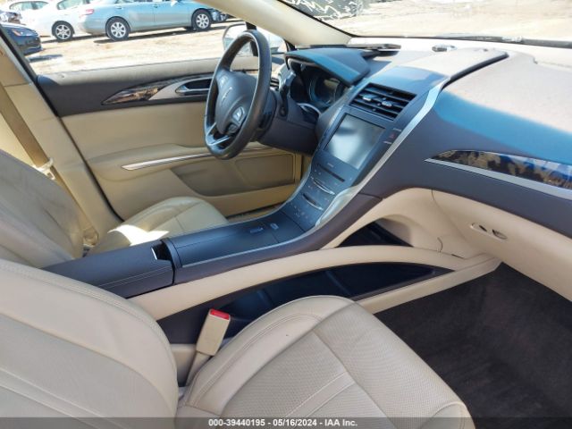 3LN6L2G95FR625807 Lincoln MKZ