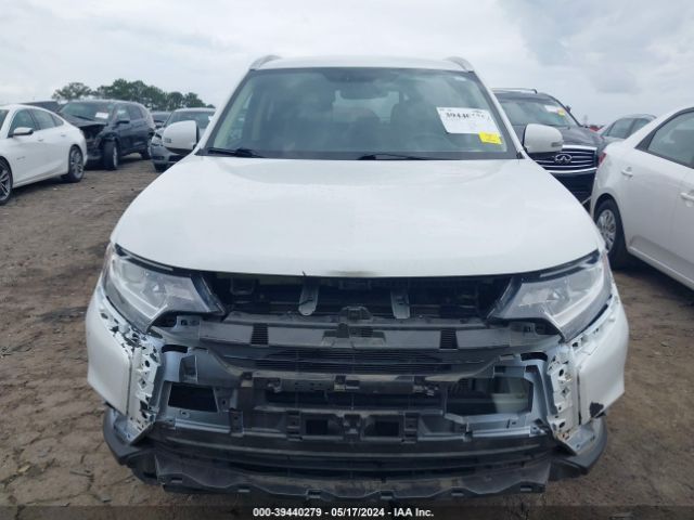 JA4AZ3A38KZ035866 Mitsubishi Outlander Sel