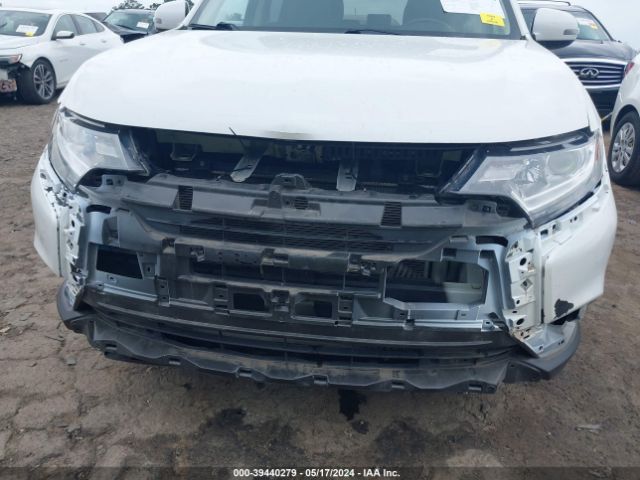 JA4AZ3A38KZ035866 Mitsubishi Outlander Sel