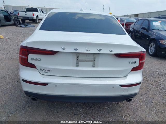 7JRA22TK4LG072758 Volvo S60 T6 Momentum