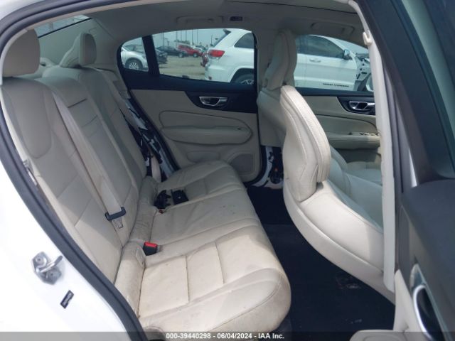 7JRA22TK4LG072758 Volvo S60 T6 Momentum
