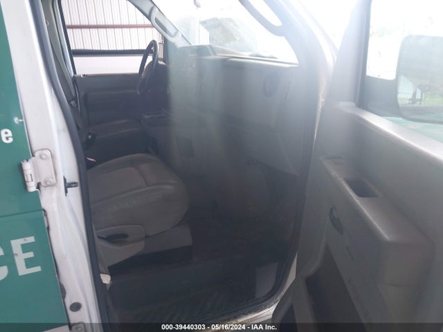 Ford E-150 Commercial 2014 1FTNE1EW8EDB03502 Image 5