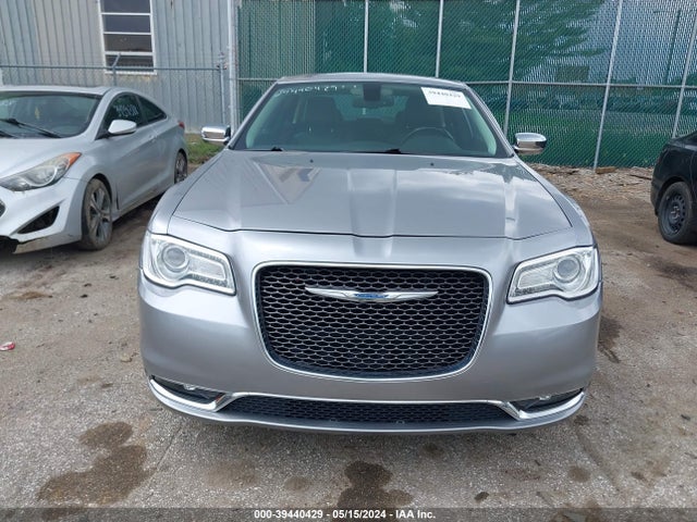 Chrysler 300c Awd 2016 2C3CCAKGXGH106583 Image 12