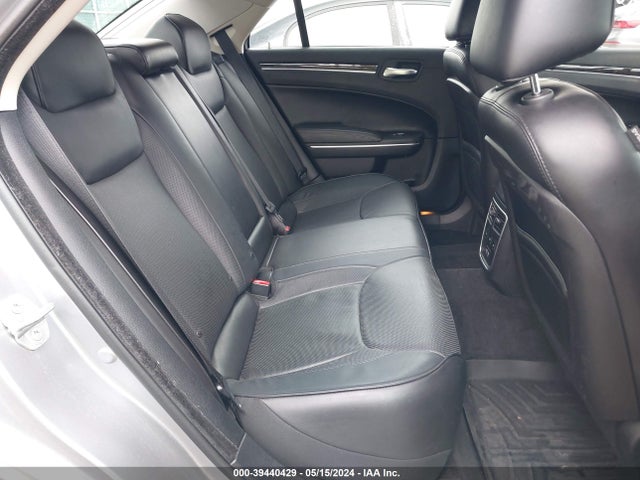 Chrysler 300c Awd 2016 2C3CCAKGXGH106583 Image 8