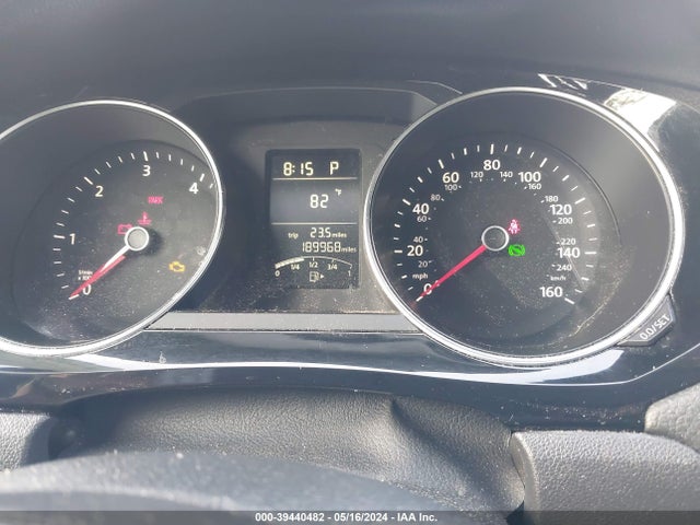 3VWLA7AJXFM201594 Volkswagen Jetta 2.0l Tdi Se