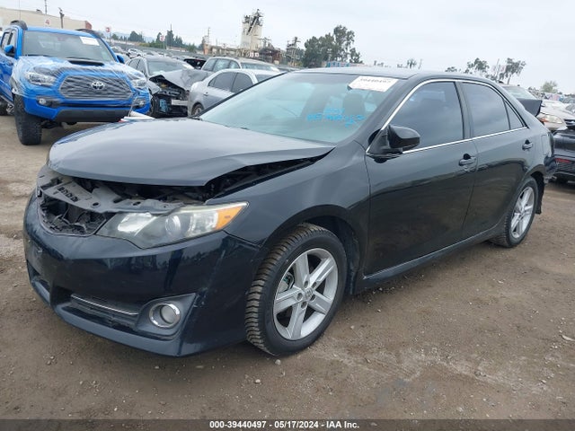 Toyota CAMRY SE 2014 4T1BF1FK3EU828125 Image 2