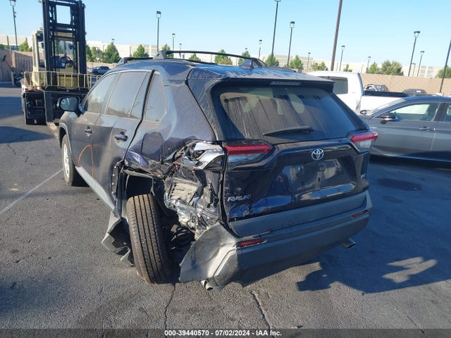 Toyota Rav4 Xle 2020 2T3W1RFV0LW074422 Image 3