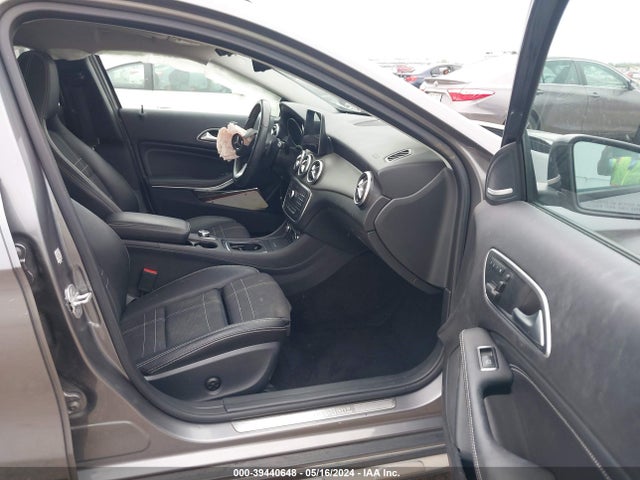 WDCTG4EB0HJ289665 Mercedes-Benz GLA 250