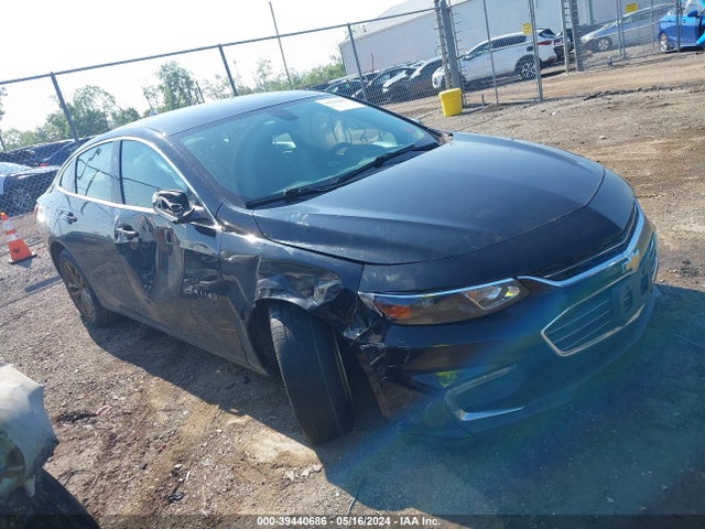 2018 1G1ZD5ST2JF167113 main image
