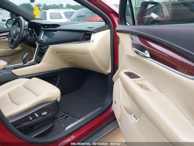 1GYKNDRS2HZ112449 Cadillac XT5 LUXURY